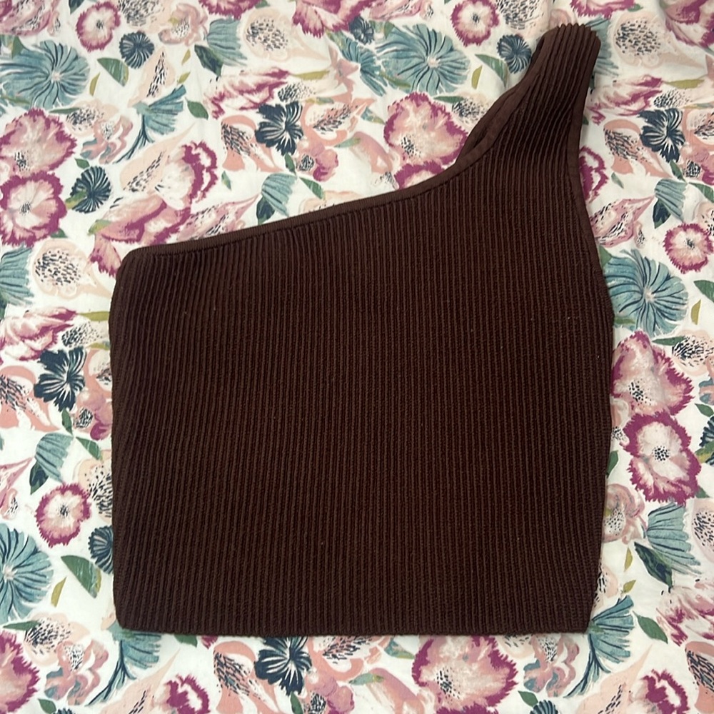 Babaton sculpt cropped one shoulder top